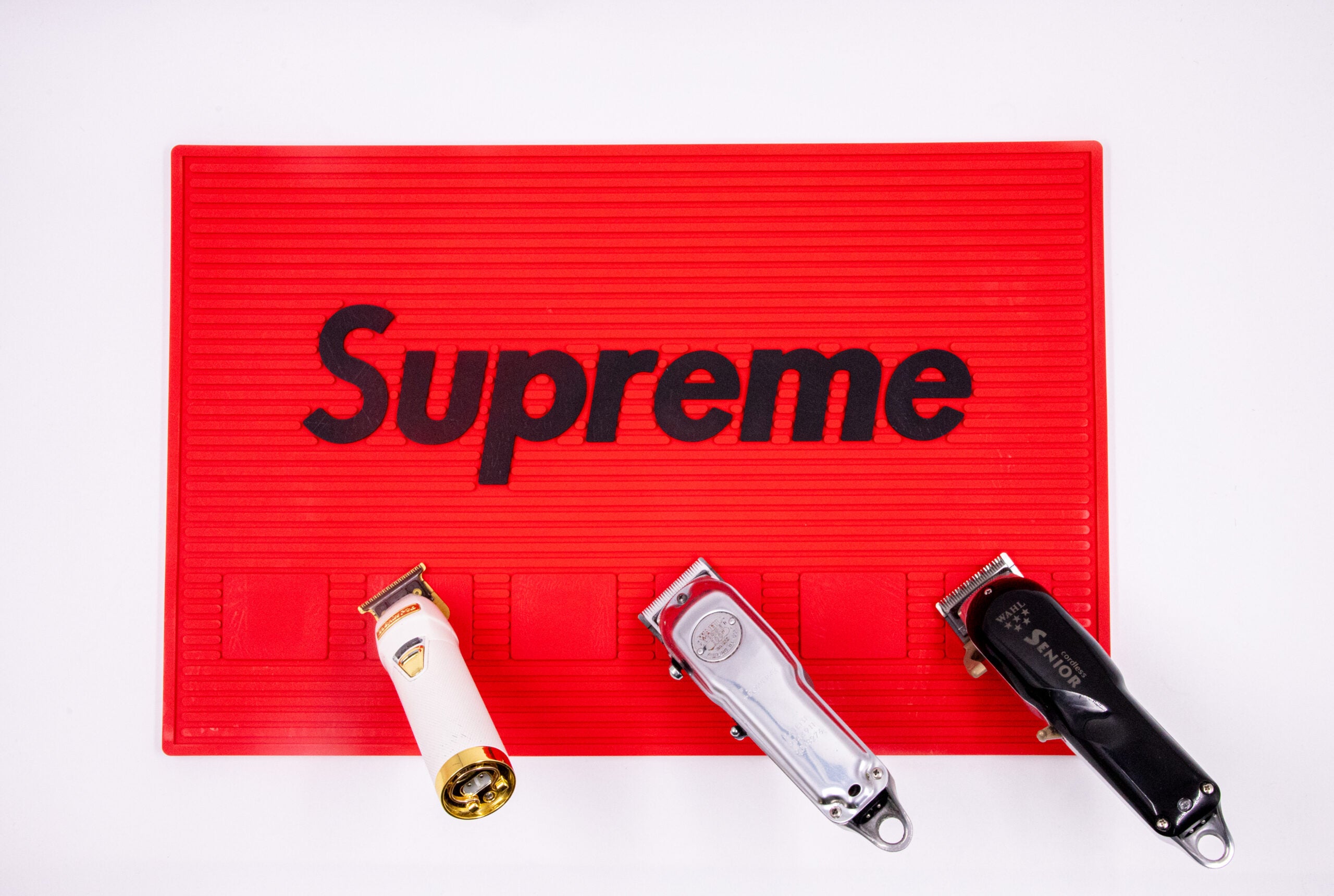 Red &amp; Black Barber Magnetic Mat